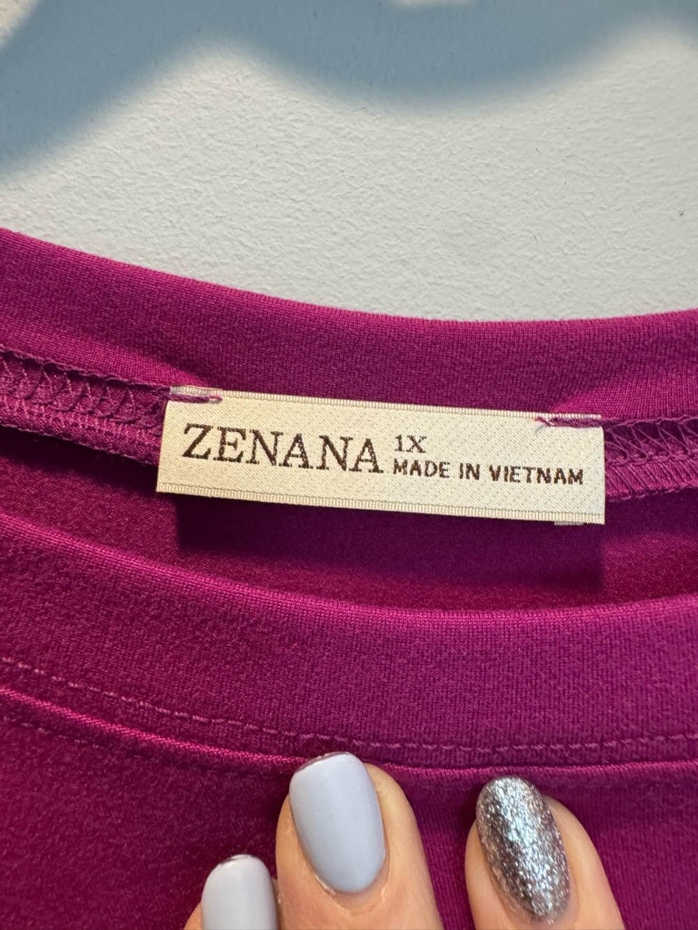 Zenana Outfitters Women's Short Sleeve Tee in Magenta